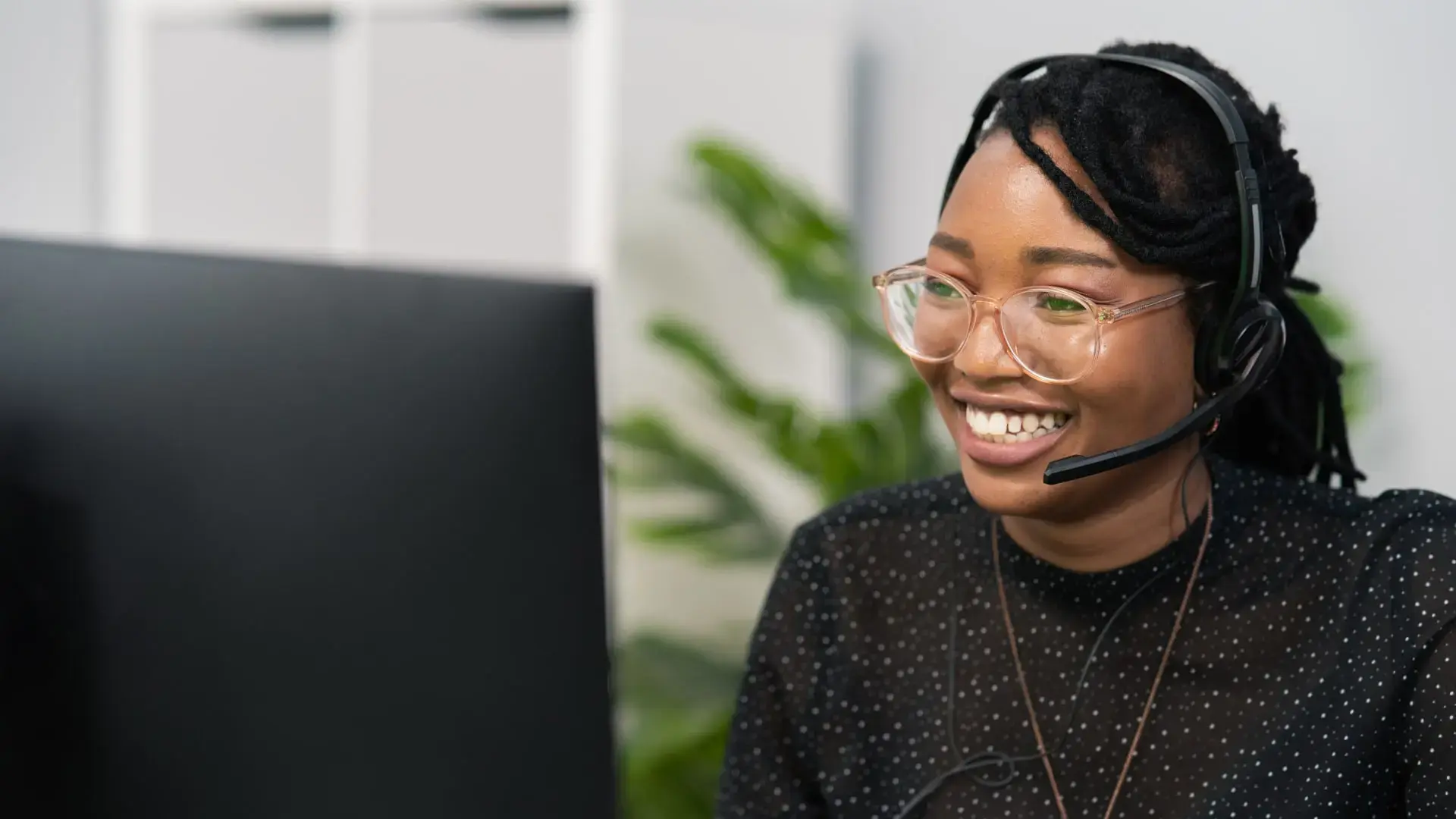 Happy employees voice isolation